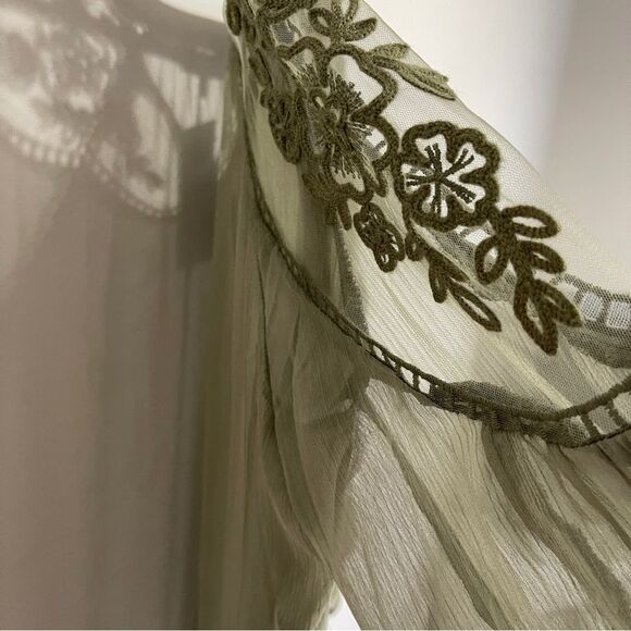 NWT Hayden Los Angeles Women’s Olive Green Size Small Blouse - Picture 8 of 11